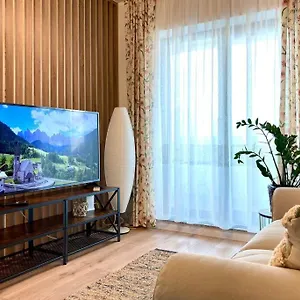 The 2nd Place 2be Apartament